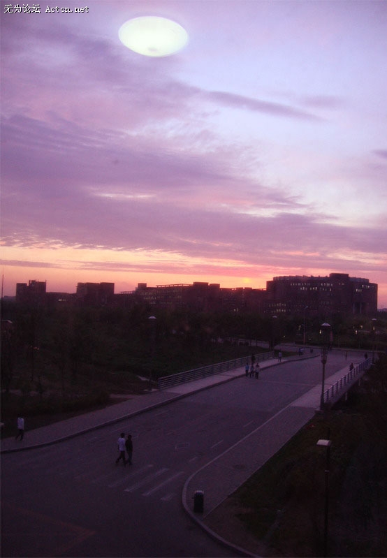 p_large_IqzR_91717h206096.jpg